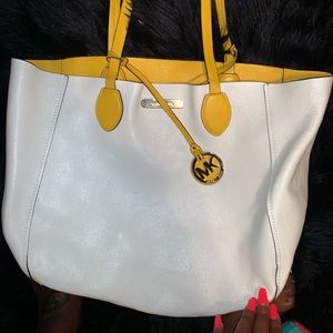 Reversible Michael Kors Purse - Yellow & White
